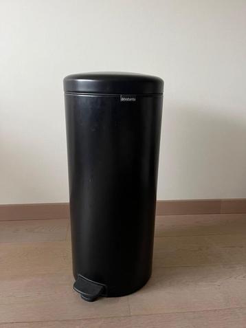 Pedaalemmer Brabantia (mat)zwart 30L beschikbaar voor biedingen