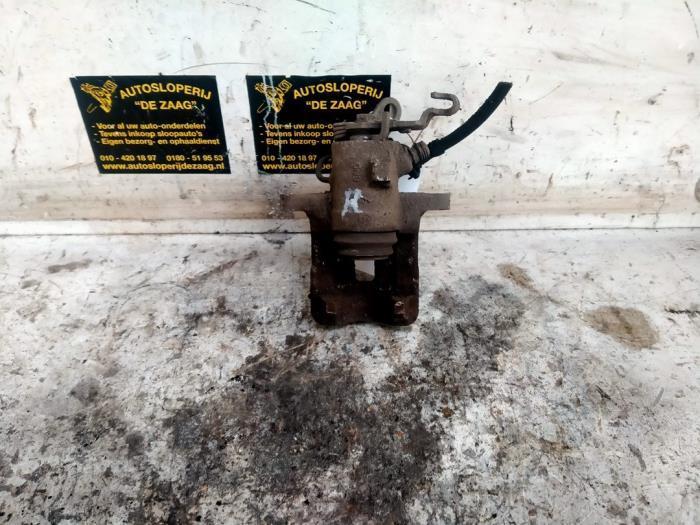 Etrier de frein (pince) arrière droit d'un Volkswagen Golf, Autos : Pièces & Accessoires, Freins & Transmission, Volkswagen, Utilisé