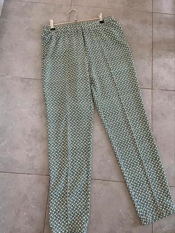 Broek Dame blanche beschikbaar voor biedingen