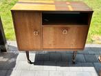 Vintage kastje op wielen, Ophalen, Zo goed als nieuw