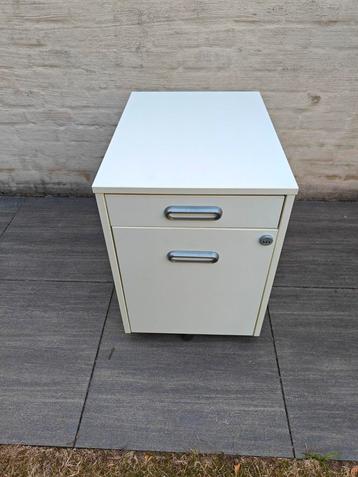 Ikea ladenkast wit beschikbaar voor biedingen