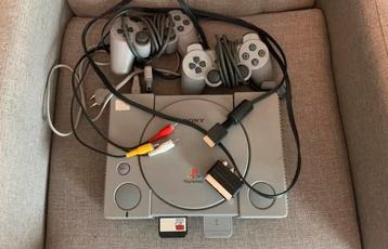 Playstation 1 incl games!  beschikbaar voor biedingen