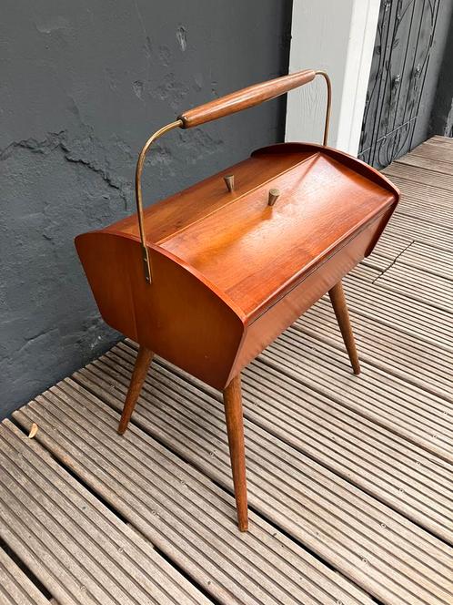 Mooie Vintage naaidoos / Naaikastje, Antiek en Kunst, Antiek | Naaimachines, Ophalen