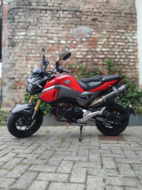Honda msx Grom 125 cc bieden vanaf 2500euro!!, Motoren, Motoren | Honda, Particulier, Naked bike, 11 kW of minder, 1 cilinder
