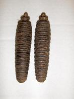 Anciens poids pour horloge . H. 11,5 cm. 300gr pour une. €, Enlèvement ou Envoi