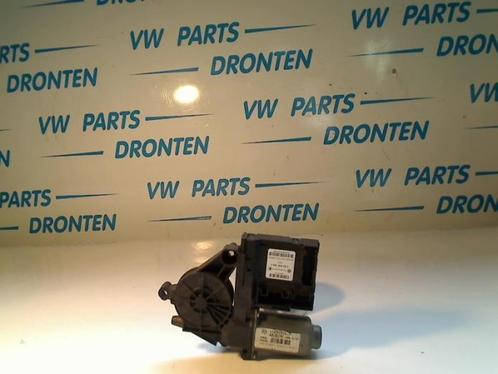 Moteur de vitre portière d'un Volkswagen Touran, Autos : Pièces & Accessoires, Carrosserie & Tôlerie, Volkswagen, Utilisé, 3 mois de garantie