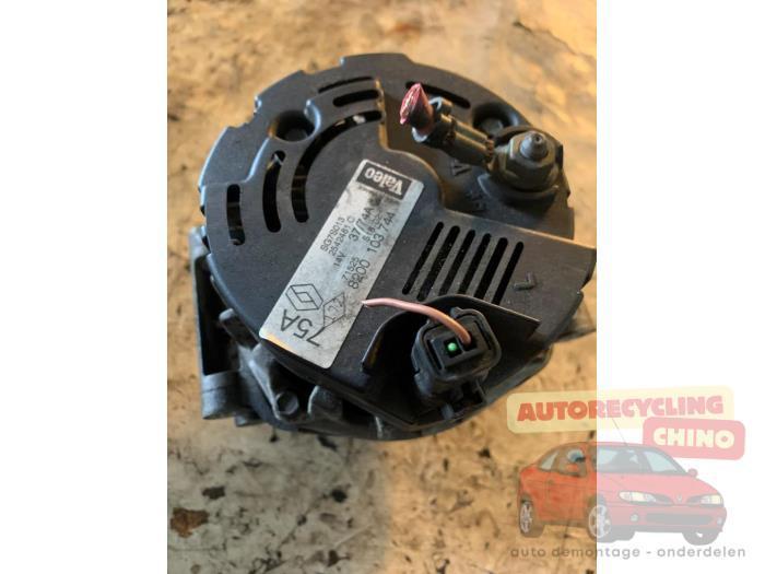 Dynamo d'un Renault Megane Scenic, Autos : Pièces & Accessoires, Moteurs & Accessoires, Renault, Utilisé, 3 mois de garantie, Enlèvement ou Envoi