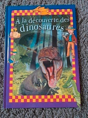 Livre format bd - A la découverte de dinosaures