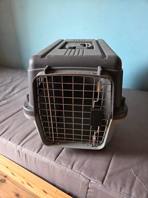 Pvc benche voor middelgrote hond., Dieren en Toebehoren, Transportboxen, Zo goed als nieuw, Ophalen