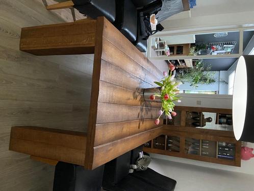 Mooie massieve eiken eettafel en vitrinekast, Huis en Inrichting, Tafels | Eettafels, Gebruikt, Eikenhout, Ophalen