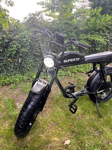 SUPER 73 - S2 Galaxy Black (nieuwstaat 230km) beschikbaar voor biedingen