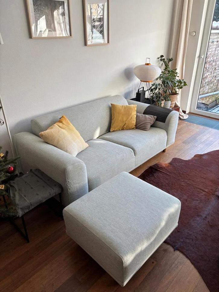 Design tweezit met poef Bolia, Huis en Inrichting, Zetels | Complete zithoeken, Ophalen