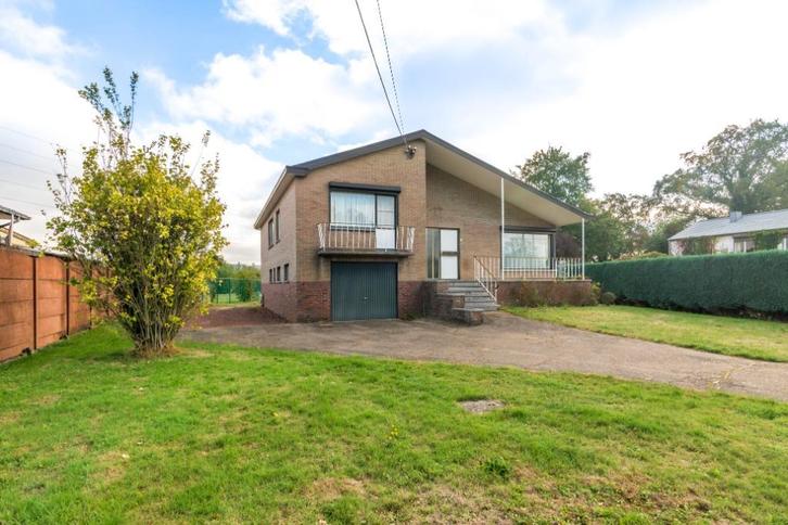 Split-level woning met grote tuin en vrij uitzicht, Immo, Huizen en Appartementen te koop, Provincie Limburg, 1500 m² of meer