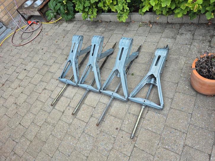2 stuks ALKO verzwaarde steunpoten/ uitdraaisteun, Caravans en Kamperen, Caravanaccessoires, Zo goed als nieuw, Ophalen