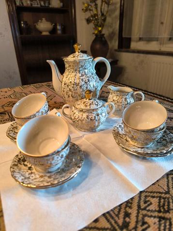 Service de thé/café, Enlèvement