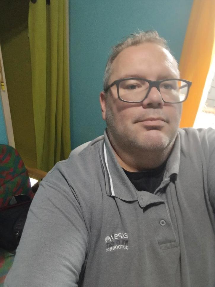 homme 45 recherche compagnie feminine, Contacts & Messages, Contact perdu & Recherche