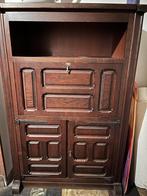 Houten kast, Ophalen