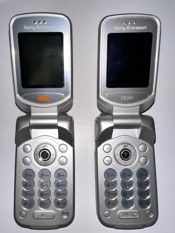 Sony Ericsson Collector mobiele telefoonduo beschikbaar voor biedingen