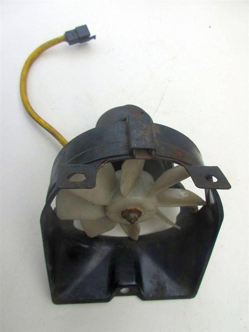 Honda VF750F radiatorfan koelvin koelfan VF 750 Interceptor, Motoren, Onderdelen | Honda, Gebruikt, Ophalen of Verzenden