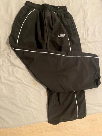 jogging noir taille L 