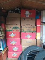 13 boîtes de vêtements, Enlèvement