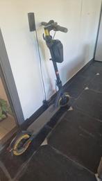 Elektrische step scooter xiaomi pro, Fietsen en Brommers, Steps, Ophalen