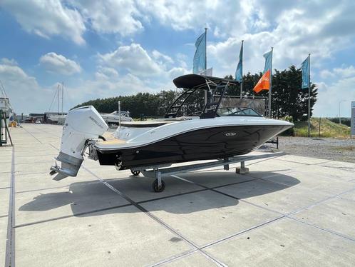 Sea Ray 210 Outboard, Watersport en Boten, Speedboten, Zo goed als nieuw, 6 meter of meer, Benzine, 120 tot 200 pk, Polyester