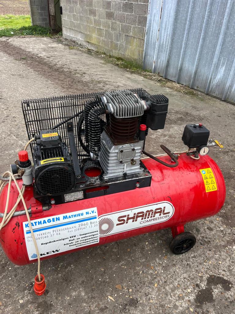 Compressor professioneel op drijfkracht, Ophalen