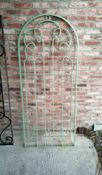 Smeedijzer roosters voor deuren, Ophalen