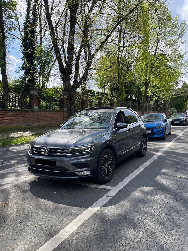 VW Tiguan Highline TDI 2.0, Autos, Argent ou Gris, Achat, Alcantara, Noir