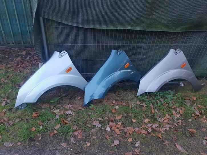 FORD FIESTA VOORSCHERMEN BJ 2002 TOT 2008, Auto-onderdelen, Carrosserie, Spatbord, Gebruikt, Ophalen of Verzenden