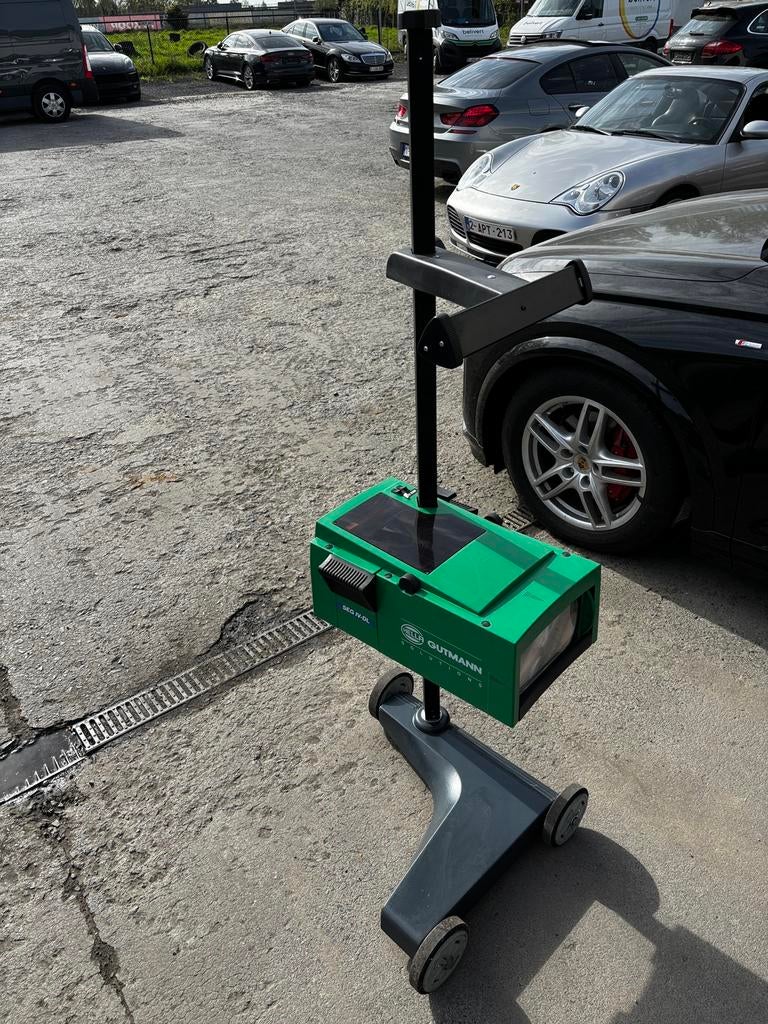 Hella koplamptester  Nieuwprijs€1700, Ophalen, Zo goed als nieuw