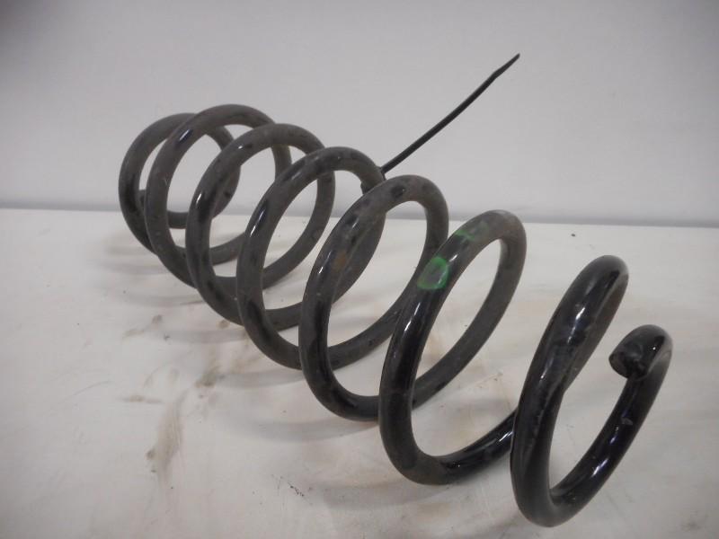 RESSORT DE SUSPENSION ARRIERE GAUCHE Ford Fiesta 6 (JA8), Utilisé, Ford