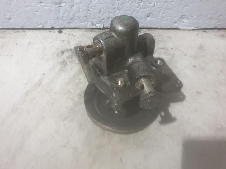 STUURBEKRACHTIGINGSPOMP Audi 80 (B4) (050-145-155-a), Auto-onderdelen, Besturing, Audi, Gebruikt