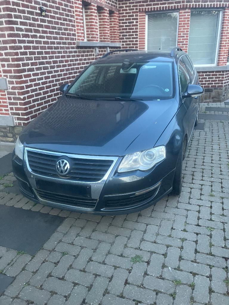 Volkswagen passat variant, Autos, Volkswagen, Particulier, Passat, Diesel, Euro 5, Break, 5 portes, Boîte manuelle, Argent ou Gris
