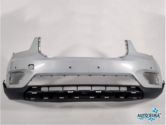 Voorbumper van een Volvo XC40, Gebruikt, -, -, Ophalen of Verzenden