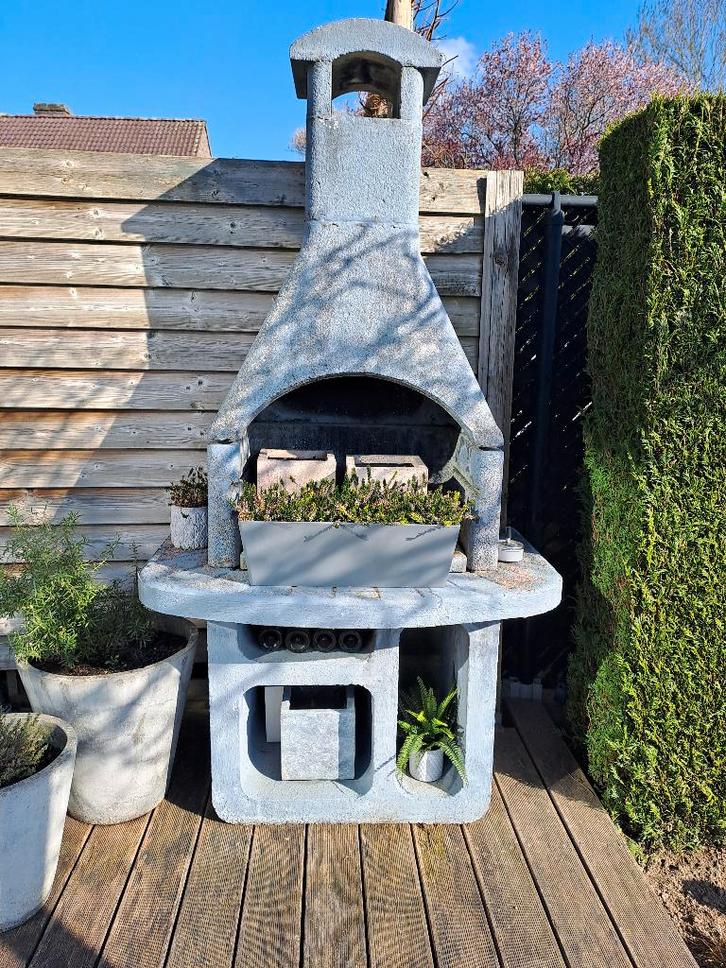 Barbecue, Tuin en Terras, Houtskoolbarbecues, Gebruikt, Ophalen