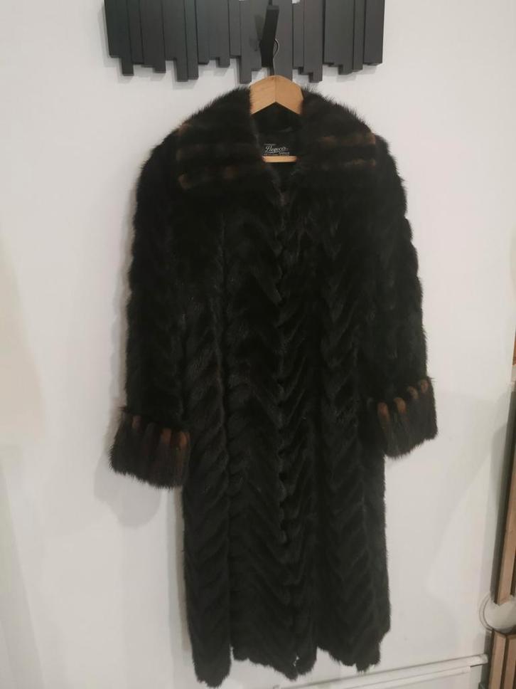 Manteau fourrure vison vintage long noir taille 46 47, Vêtements | Femmes, Vestes | Hiver, Noir, Enlèvement ou Envoi
