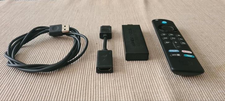 FireTV stick (3rd Gen) S3L46N, TV, Hi-fi & Vidéo, Lecteurs multimédias, Comme neuf, Moins de 500 GB, HDMI, Enlèvement