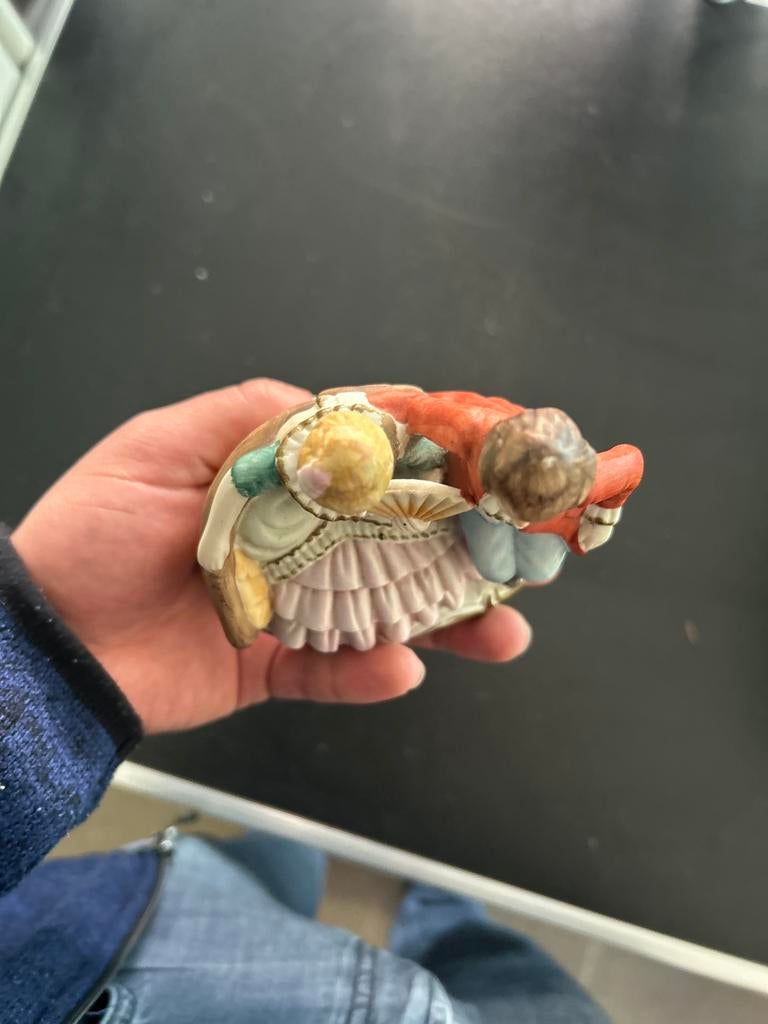 Vintage porseleinen beeldje stelletje (Victoriaanse stijl), Enlèvement