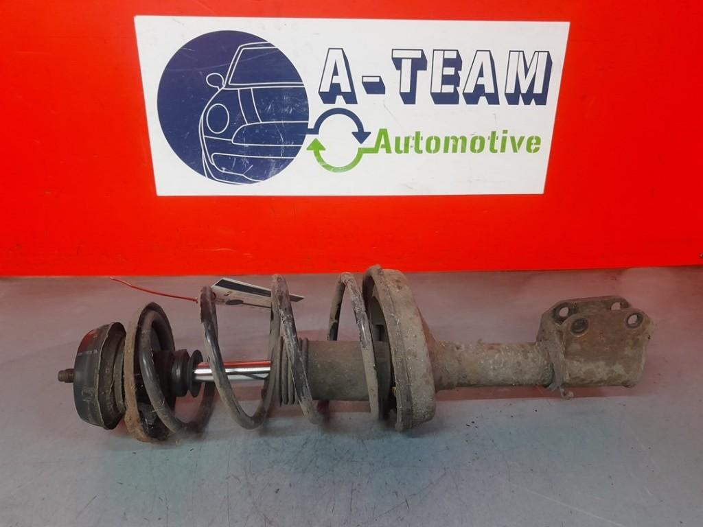 AMORTISSEUR OU ABSORBEUR DE CHOC AVANT DROIT Renault, Autos : Pièces & Accessoires, Utilisé, Renault