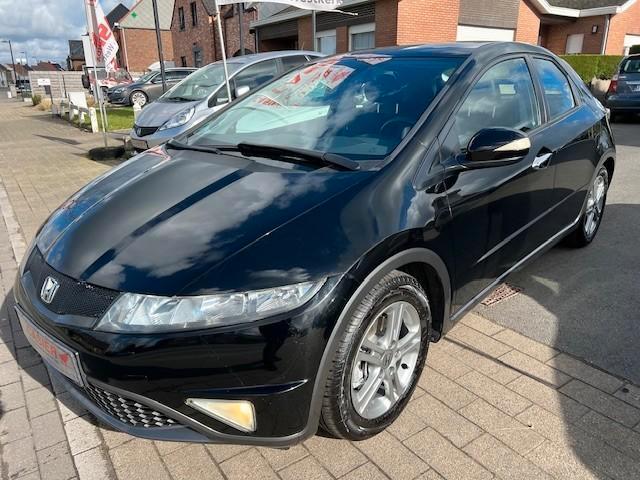 HONDA CIVIC 1.4i SPORT LAST EDITION, Autos, Honda, Entreprise, Achat, Civic, ABS, Airbags, Air conditionné, Alarme, Feux de virage