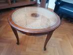 Kleine ronde tafel met glas, Ophalen