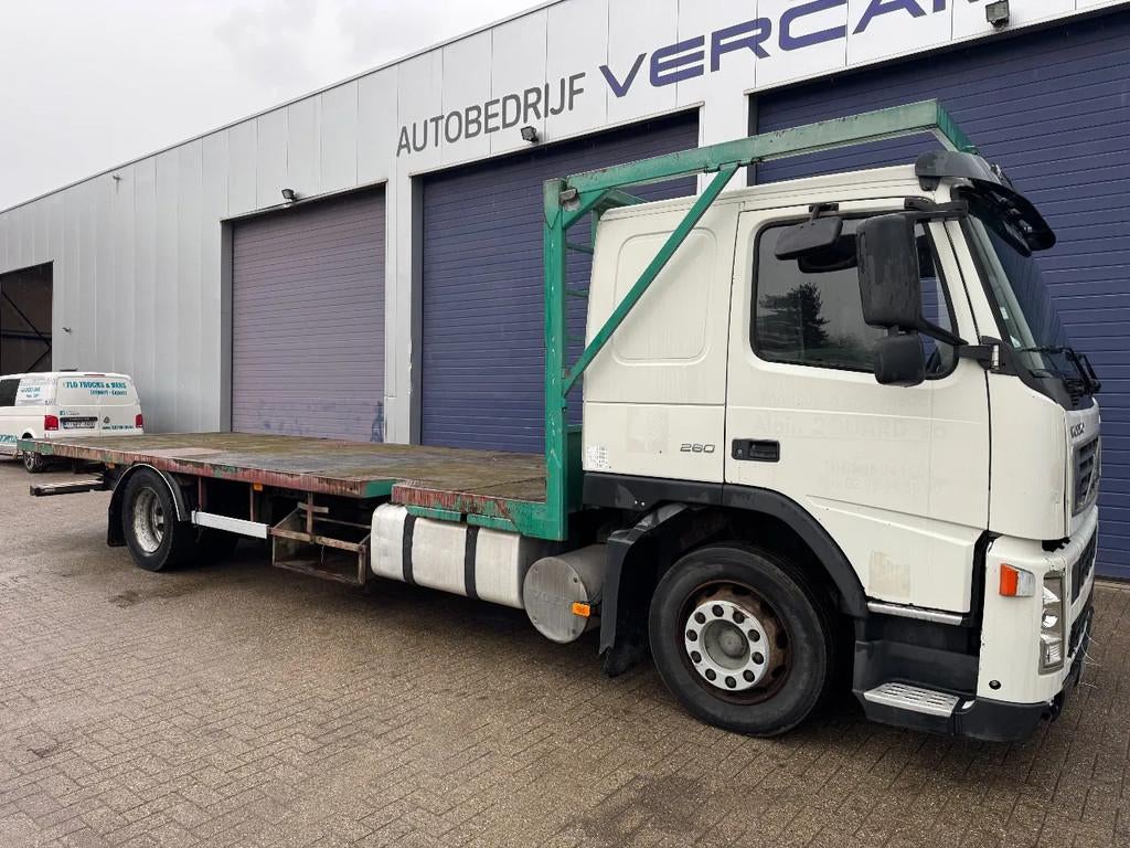Volvo FM 9.260 *MANUAL GEARBOX-FRENCH ORIGINE* (bj 2002), Auto's, Achterwielaandrijving, 260 pk, Wit, Bedrijf