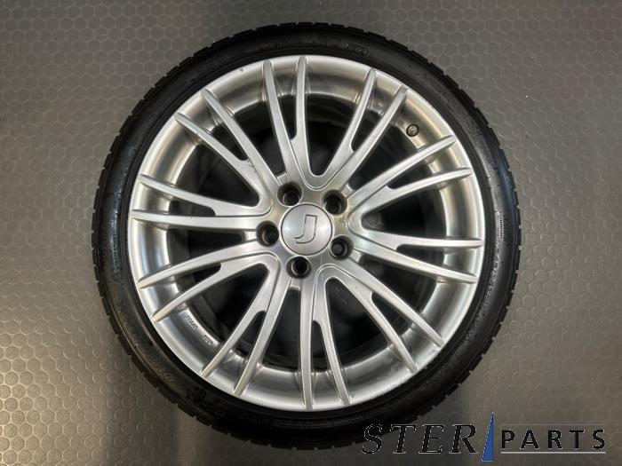 Jeu de jantes sport + pneus d'un Mercedes SLK, Autos : Pièces & Accessoires, Pneus & Jantes, Véhicule de tourisme, Utilisé, 3 mois de garantie