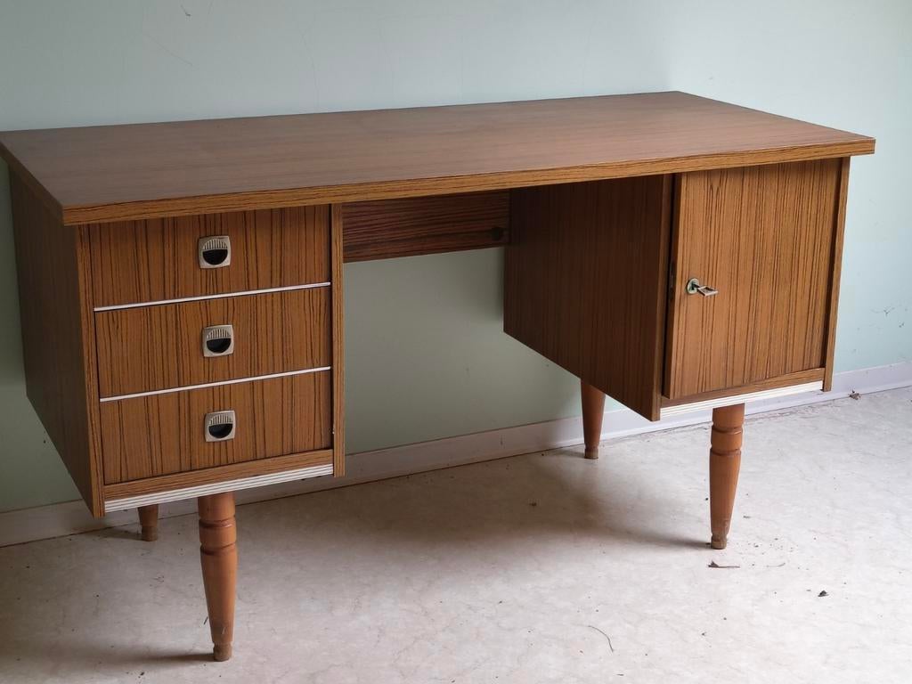 Vintage bureau, Huis en Inrichting, Bureaus, Vintage, Ophalen