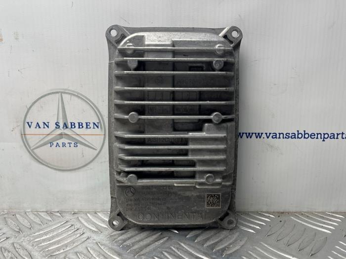 Module phare LED d'un Mercedes CLA, Autos : Pièces & Accessoires, Éclairage, Mercedes-Benz, Utilisé, 12 mois de garantie