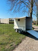 Gesloten aanhangwagen om motor in te zetten, Ophalen, Zo goed als nieuw