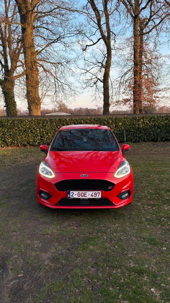Ford Fiesta ST-Line, Autos, Ford, Particulier, Fiësta, Essence, Boîte manuelle, Rouge, Enlèvement