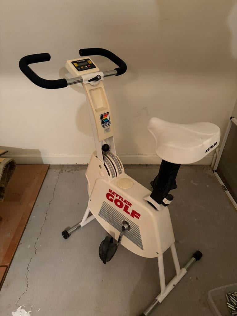 Hometrainer, Sports & Fitness, Appareils de fitness, Enlèvement ou Envoi, Comme neuf, Vélo d'appartement